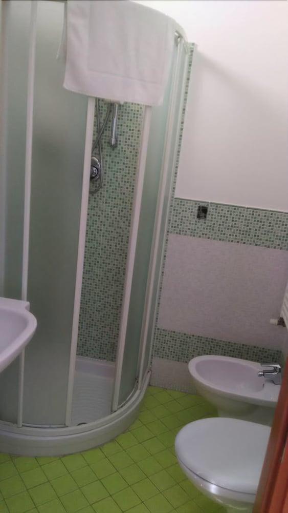Hotel Marilonda リミニ エクステリア 写真