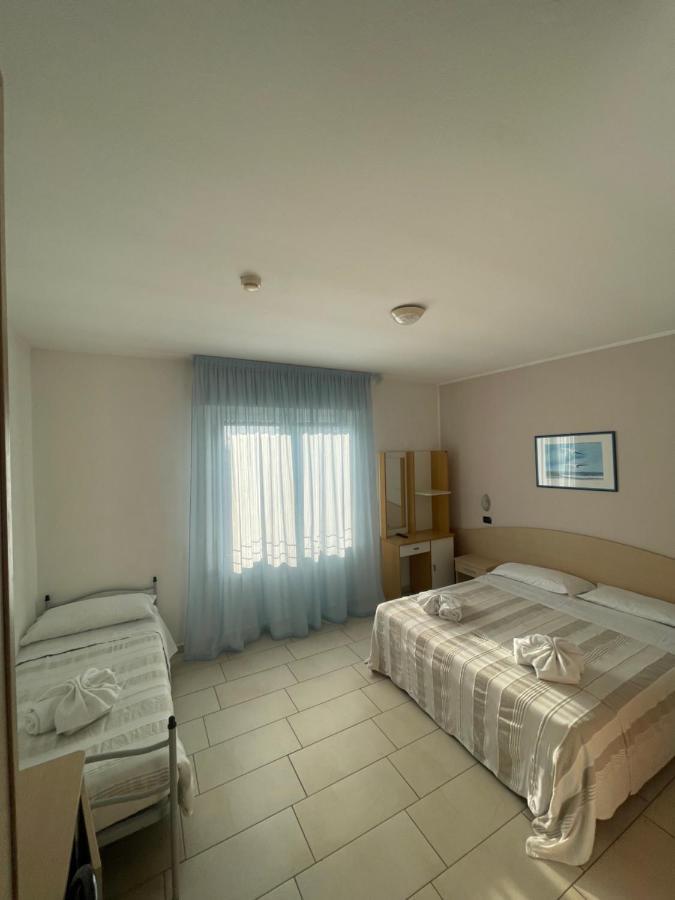 Hotel Marilonda リミニ エクステリア 写真