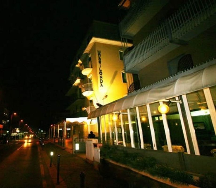Hotel Marilonda リミニ エクステリア 写真