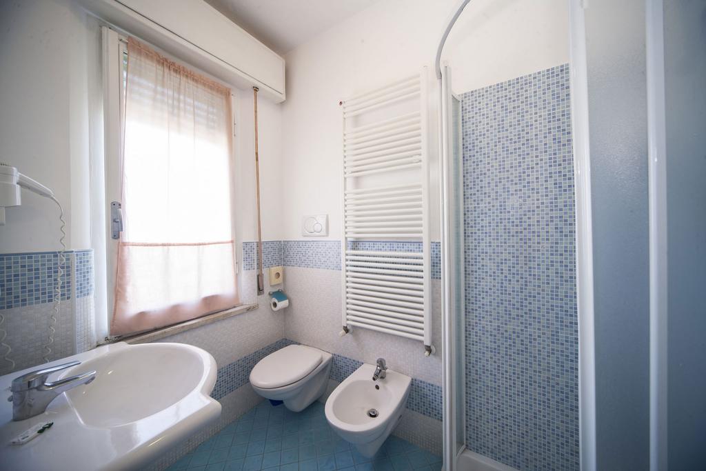 Hotel Marilonda リミニ エクステリア 写真