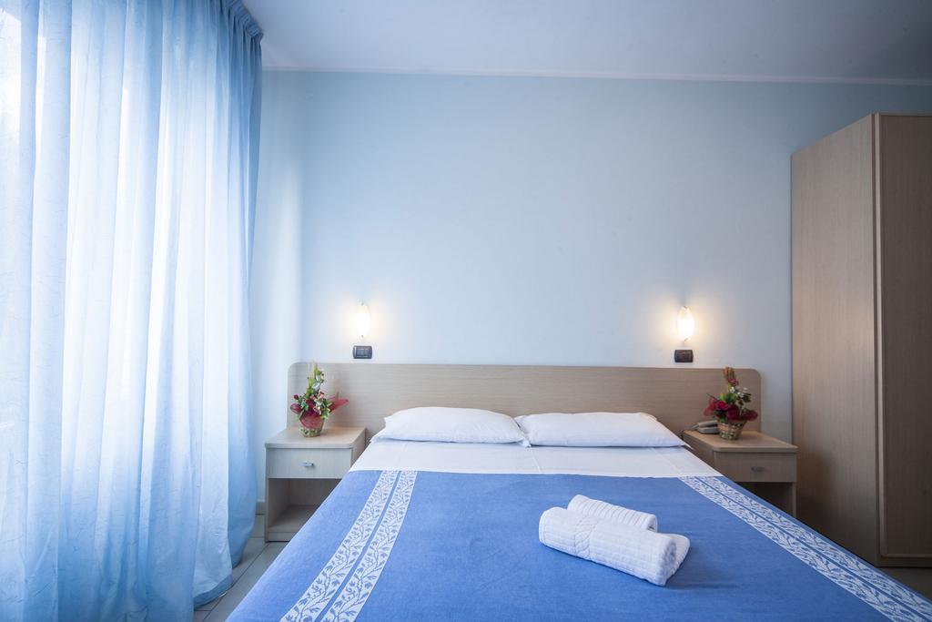Hotel Marilonda リミニ エクステリア 写真